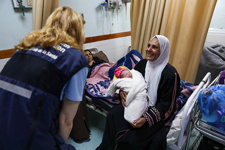 WHO team visit to Al Hilal Emirates Hospital in Rafah, showing the work of the midwives and the situation of the mothers there.  