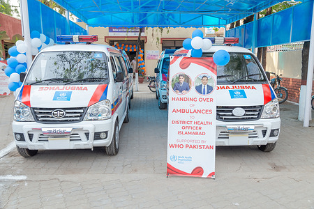 WHO Regional Director for the Eastern Mediterranean, Dr Ahmed Al-Mandhari and WHO Pakistan Representative Dr Palitha Mahipala donated 4 ambulances to District Health Officer Islamabad to facilitate timely referral of patients from the primary healthcare level to specialized care. - Title of WHO staff and officials reflects their respective position at the time the photo was taken.