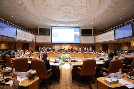 Prior to the inauguration of the 69th session of the WHO Regional Committee for the Eastern Mediterranean, a pre-Regional Committee technical meeting was held to discuss a range of important health issues of regional interest. The pre-Regional Committee agenda included discussions on local vaccine production in the Region and reviews of the regional cervical cancer elimination strategy and the regional approach to the Decade of Action for Road Safety 2021–2030. Participants also discussed ways to improve the monitoring of the response to emergencies in humanitarian and fragile settings, methods for strengthening hospital information systems and a review of the Regional Health Alliance’s joint action plan 2022–2023.  