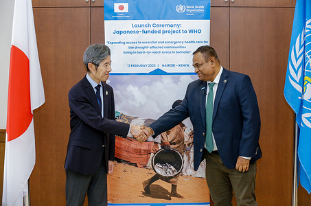 H.E. Ken Okaniwa, Ambassador of Japan to Somalia and WHO Representative in Somalia, Dr Mamunur Rahman Malik. The World Health Organization (WHO) Somalia Country Office and the Government of Japan have joined hands and officially launched a drought emergency response project that aims to reach over 2.7 million people across 29 drought-affected districts with critical health interventions. The project, entitled “Expanding access to essential and emergency health care for the drought-affected communities living in hard-to-reach areas in Somalia”, will not only contribute to improving access to critical and life-saving health and nutrition services, it will also build resilience of primary health care system in the country towards achieving universal health coverage (UHC). The launch ceremony was hosted by H.E. Ken Okaniwa, Ambassador of Japan to Somalia, in the presence of the WHO Representative to Somalia Dr Mamunur Rahman Malik. This funding from the Government of Japan, under the Japanese supplementary budget for 2023, is coming at an important time as Somalia is experiencing one of the worst droughts in its history. More than 7.8 million people have been affected by the worsening drought conditions, and an estimated 1.8 million children face severe acute malnutrition. Indeed, this support will enable WHO, as well as Federal and State-level Ministries of Health to reach the most vulnerable populations with emergency health care services, including those who are internally displaced and severely impacted by the drought.    Over a one-year period, this project will help to expand community-based and integrated health and nutrition interventions (especially to children, pregnant and lactating women, and internally displaced persons), strengthen disease surveillance, improve service delivery at the district level by equipping health care units, and establish referral linkages between communities and primary healthcare facilities for enhanced quality and continuity of care, thereby helping to reduce preventable morbidity and mortality among vulnerable communities. WHO will achieve this by deploying over 2100 community health workers and establishing 148 mobile outreach teams to increase access to life-saving services at the community level, as well as by establishing and supporting 64 stabilization centres at health facilities to treat children with severe acute malnutrition with medical complications, 9 cholera treatment centres and 280 primary health care centres in drought-affected districts. As a result of these interventions, WHO will provide critical health services to millions of people in need, including in remote and hard-to-reach areas.    This support from the Government of Japan will thus be instrumental in helping to improve the lives and well-being of Somalis, as it will contribute to reducing preventable mortality and morbidity, as well as advance UHC through enhanced service delivery. With this support, WHO Somalia will continue to save lives and improve the health outcomes of people in need. WHO takes this opportunity to express its appreciation to the Government and people of Japan for this critical contribution. 