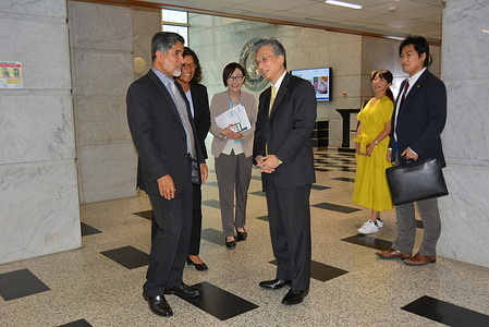 Dr Ahmed Al-Mandhari , WHO Regional Director for the Eastern Mediterranean welcomes H.E. Mr Oka Hiroshi, the Japanese Ambassador to Egypt. The Eastern Mediterranean Region faces myriad health crises. WHO acknowledges the significant support from the Government of Japan, which has greatly contributed to improving the health and well-being of millions of people in need. https://www.emro.who.int/media/news/who-extends-gratitude-to-the-government-of-japan-for-life-saving-support-in-the-eastern-mediterranean-region.html   - Title of WHO staff and officials reflects their respective position at the time the photo was taken.