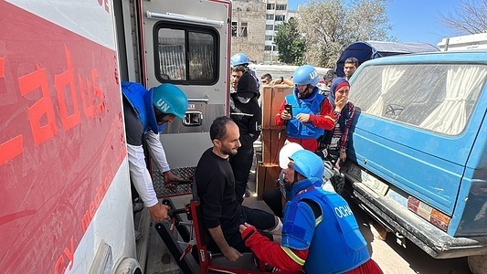 Amid ongoing hostilities in Gaza city, in a highly complex mission  WHO and partners facilitated the referral of one patient with complex lower limb injuries, and a companion, to a field hospital in Rafah.  